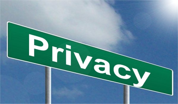 Privacy highway sign